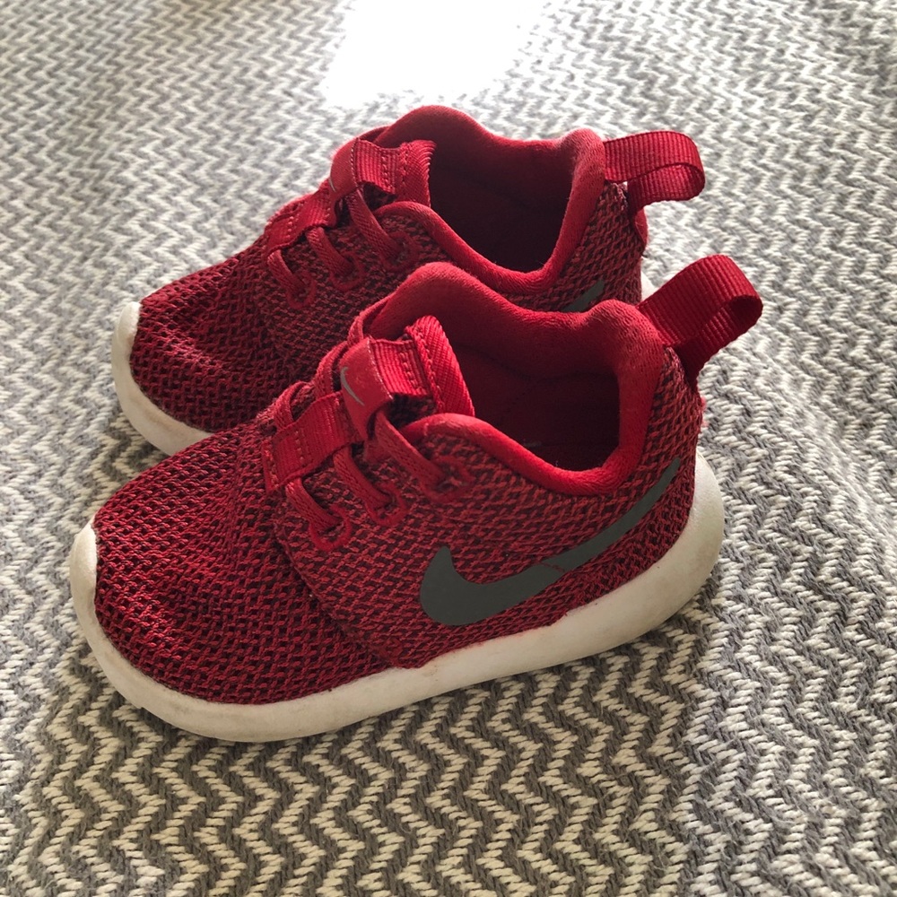 Toddler Nike shoes